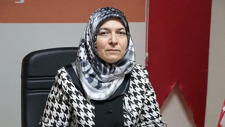 'Memur-Sen´den `Ebruz Özkan´ tepkisi'