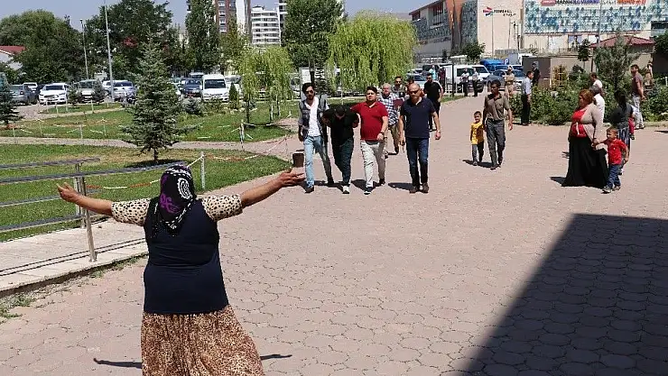 'Sivas´ta soygun zanlıları adliyede'