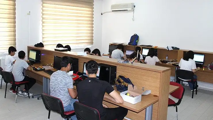 'İnovasyon Merkezi yaz döneminde eğitim veriyor'