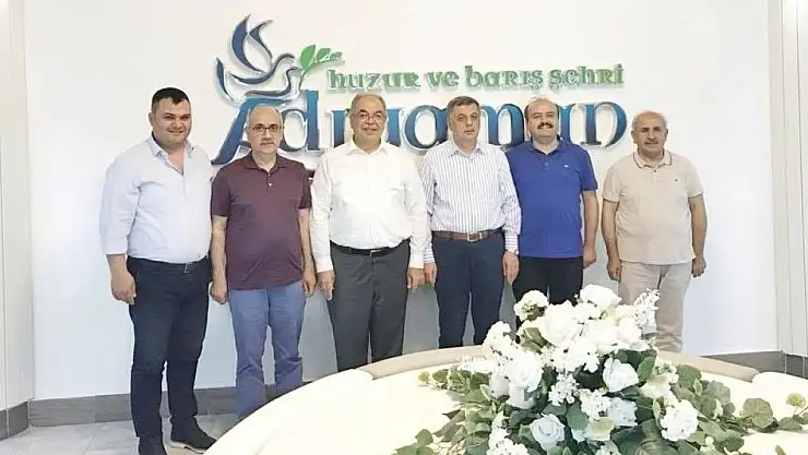 'Eski milletvekilleri Başkan Kutlu ile bir araya geldi'