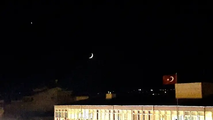 '15 Temmuz´da ay ve yıldız selam durdu'