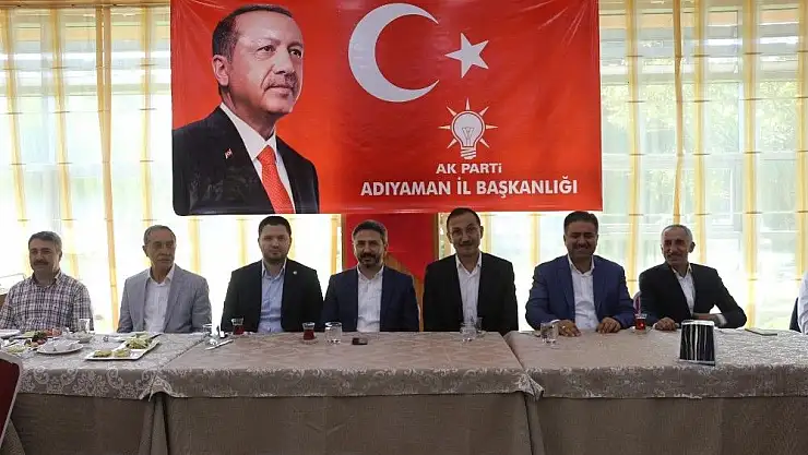 'AK Parti milletvekilleri basın ile bir araya geldi'
