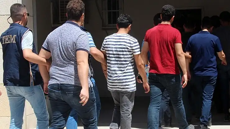 'Elazığ´daki FETÖ/PDY soruşturmasında 2 tutuklama'