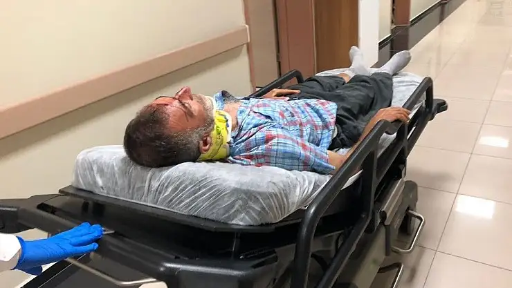 'İki otomobil çarpıştı: 2 Yaralı'