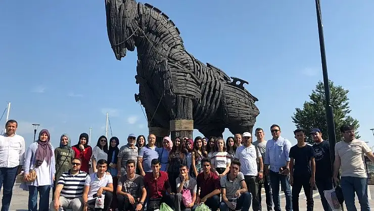 'Kahramanmaraşlı öğrenciler Çanakkale´yi gezdi'