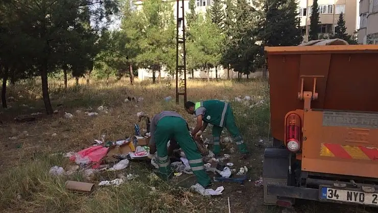 'Belediye ekiplerinden temizlik'