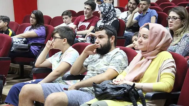 'Geleceğin yapımcıları için oyun geliştirme eğitimi düzenlendi'