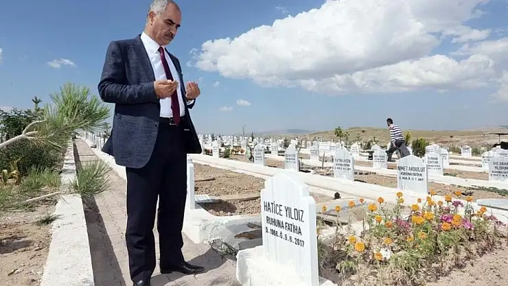 'Başkan Aydın´dan Halit Yıldız´a çeşme sözü'
