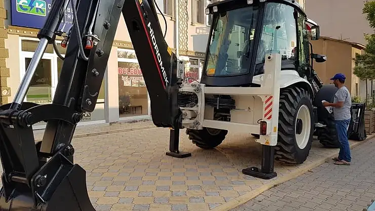 'Altınyayla Belediyesi´nden makine parkına takviye'