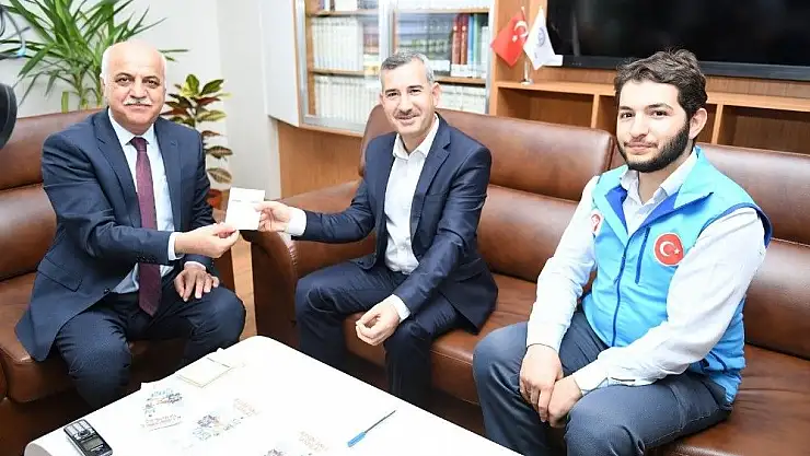 'Çınar´da kurbanını Diyanet´e bağışladı'