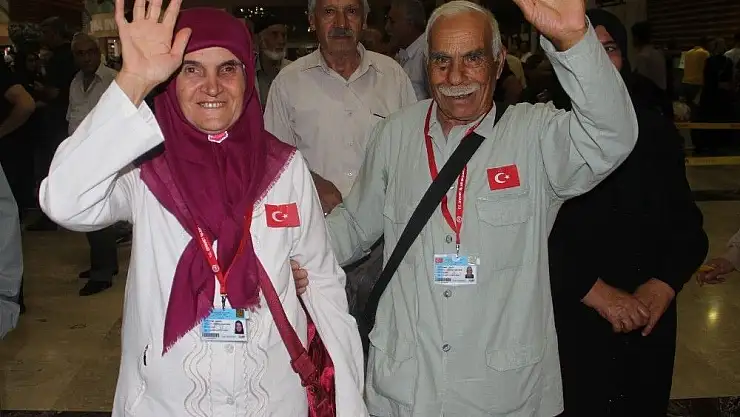 'Elazığ´dan ilk hac kafilesi yola çıktı'