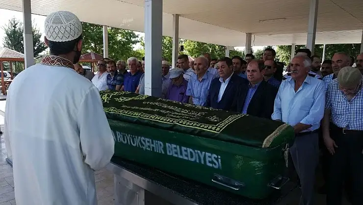 'Avukat Çavuşoğlu son yolculuğuna uğurlandı'