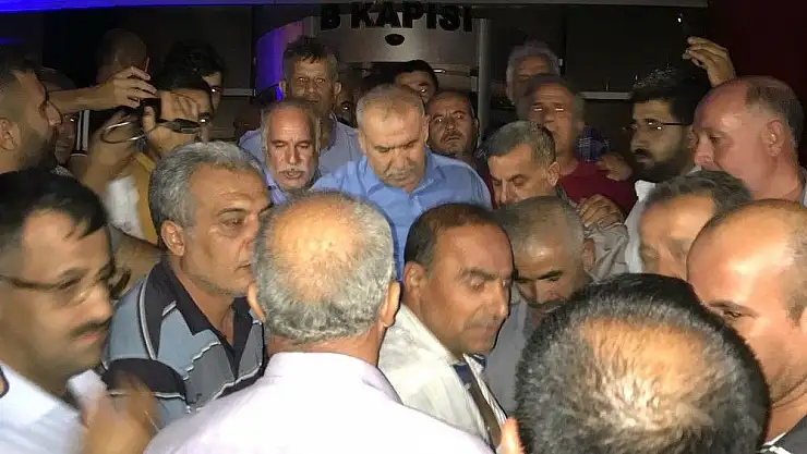 'Eski Belediye Başkanı ve beraberindekiler serbest bırakıldı'