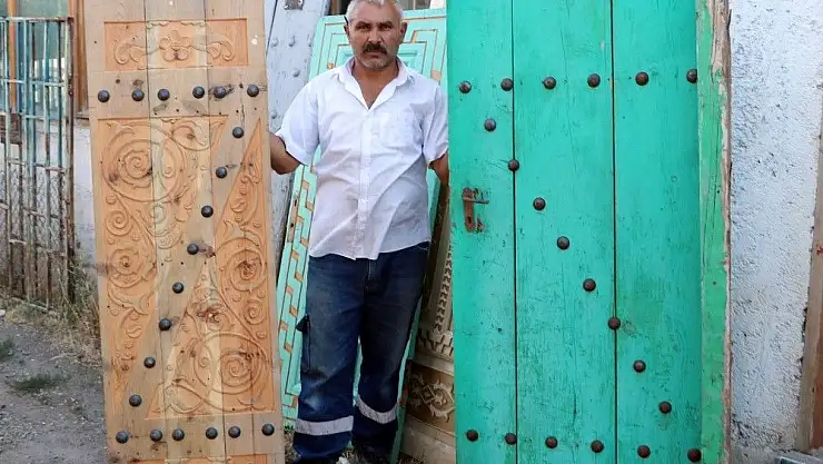 '100 liraya alıyor, 5 bin liraya satıyor'