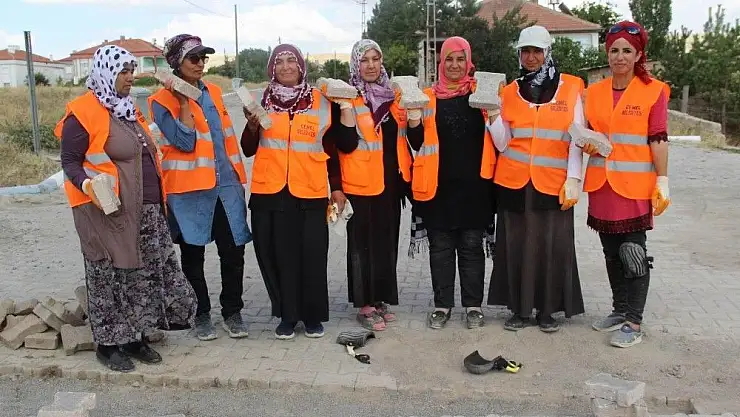 'Yolları parke taşıyla ´dantel´ gibi işlediler'