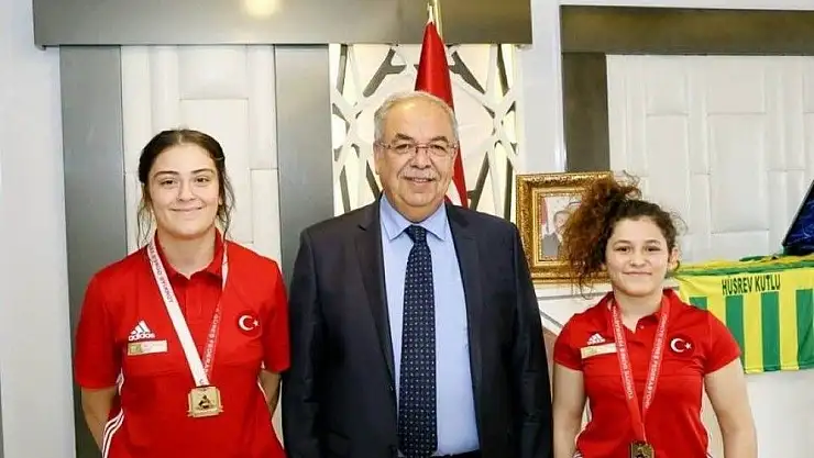 'Adıyamanlı güreşçiler Avrupa´da derece ile döndü'