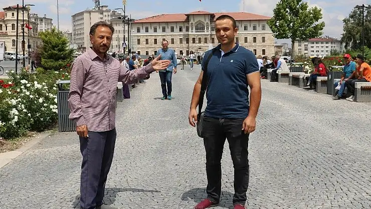 '´Dineliyorum´ sorusu sosyal medyaya damga vurdu'