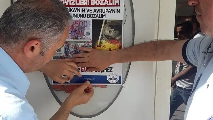 'Elazığ´da milli para kullanımı için afişler asıldı'
