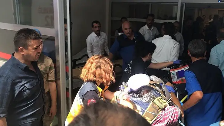 'Adıyaman´da teröristlerle sıcak temas: 4 güvenlik görevlisi yaralı'