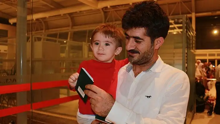 'Adıyaman´ın en küçük hacısı 18 aylık Ali Semih Uçar oldu'
