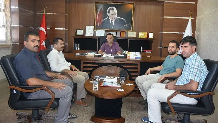 'Kahta ilim yayma cemiyeti yönetimi Müdür Tünçmen ile bir araya geldi'