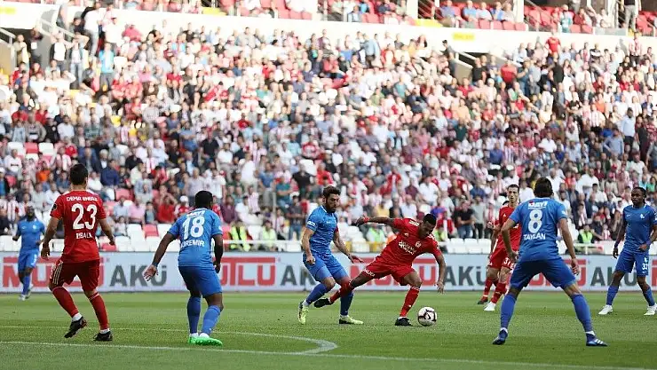 'Spor Toto Süper Lig: DG Sivasspor: 1 - BB Erzurumspor: 1 (İlk yarı)'