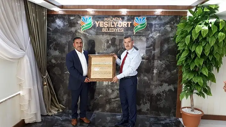 'İşadamlarından Yeşilyurt Belediyesi´ne övgü'