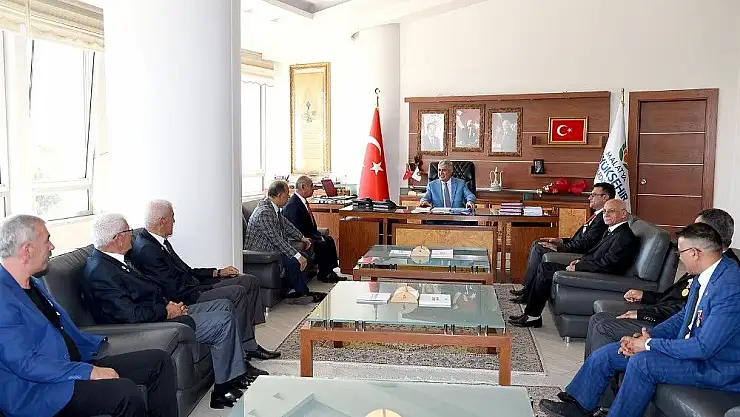 'Şehit ve Gazi Derneklerinden Başkan Polat´a Ziyaret'