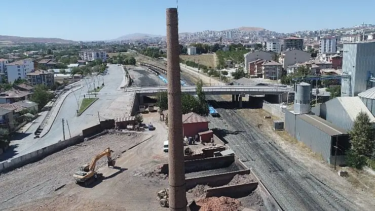 '40 metre yüksekliğinde 66 yıllık baca bölgenin simgesi olacak'