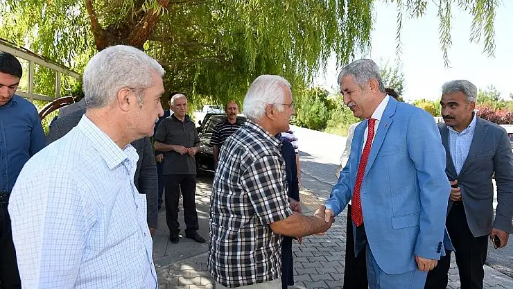 'Başkan Polat, vatandaşlar bir araya deldi'