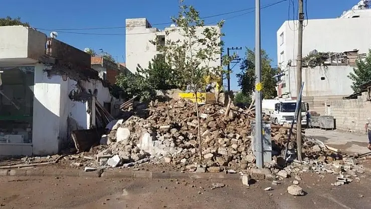 'Kentsel dönüşümde anlaşma sağlanan yapılar yıkılıyor'
