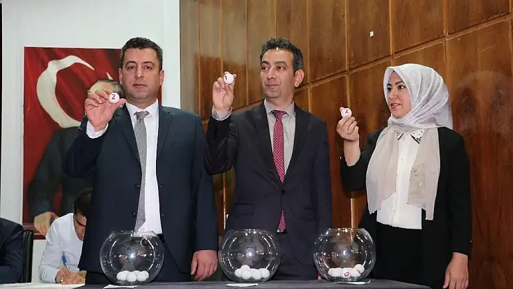 'Okullarda çalışacak güvenlik görevlileri için kura çekildi'