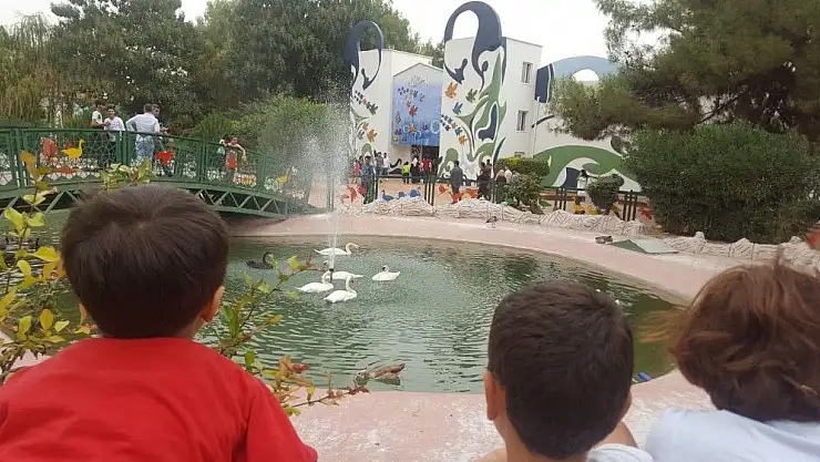 'Çocuk evlerinde kalan çocuklar Gaziantep´i gezdi'