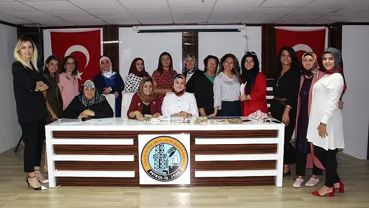 'Kadınlar endüstriyel ürünler ile tasarımı öğreniyor'