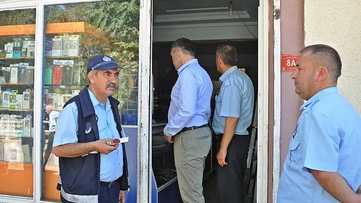 'Ruhsatsız iş yerleri mühürlendi'