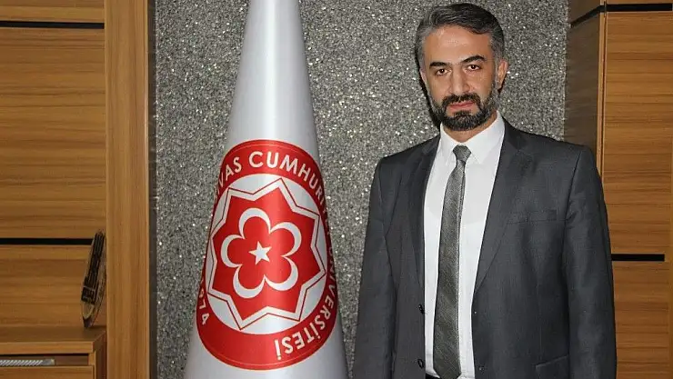 'CÜ Genel Sekreteri Doç. Dr. Yekbaş: ''Balo salonunda yasal anlamda bir sıkıntı yok'''