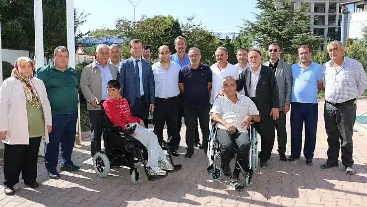 'Engelli vatandaşlara akülü sandalye'