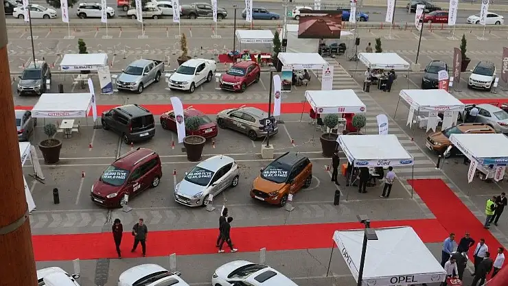 'Auto Show kapılarını açtı'