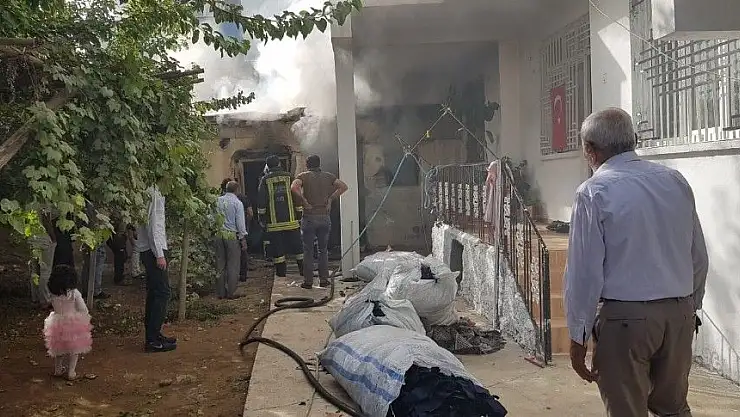 'Odunlukta yangın çıktı'