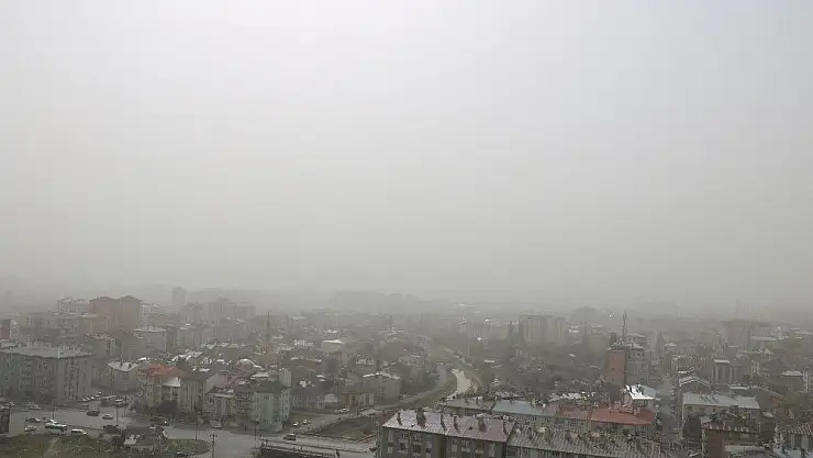 'Sivas´ı toz bulutu esir aldı'