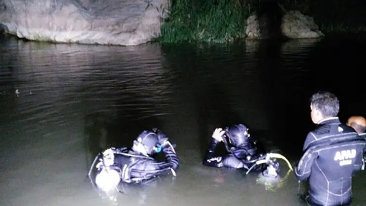 'Balık tutmaya giden lise öğrencisi çayda boğuldu'