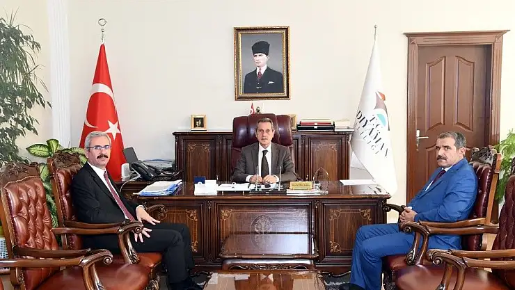'Karayolları projeleri konuşuldu'