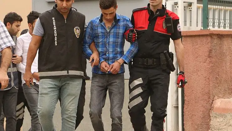 'Kavgada bıçaklanan genç hastanede öldü'