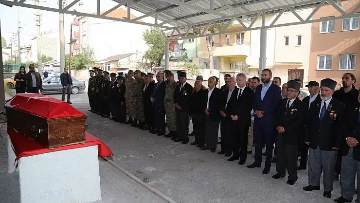 'Kore gazisi son yolculuğuna uğurlandı'