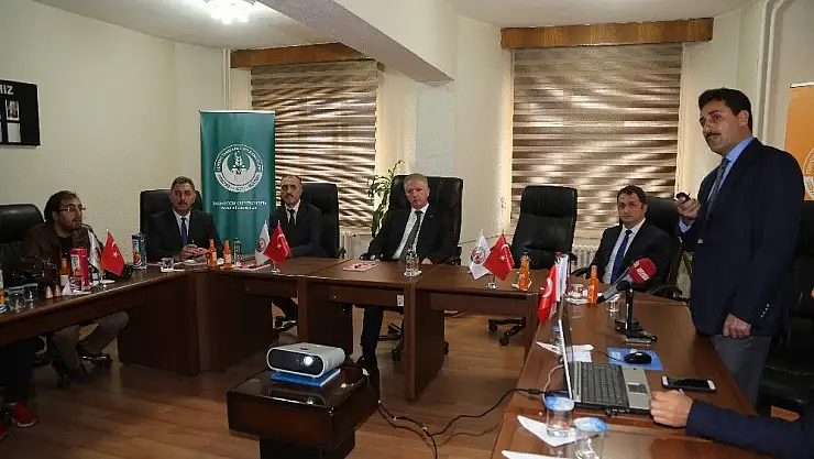 'Vali Gül,''Tarım Kredi Kooperatifi´nin dengeleyici bir rolü var'''