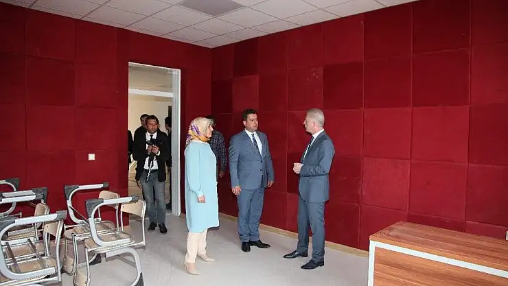 'İşitme Engelliler Lisesi ve Sağlık Meslek Lisesi eğitime hazır'