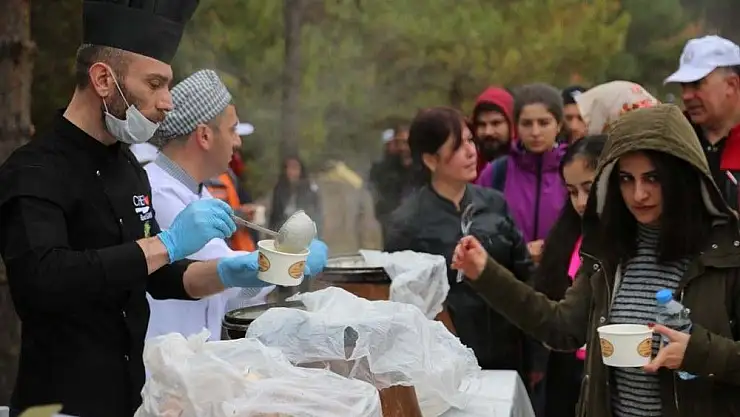 'Macera parkında doğa yürüyüşü'