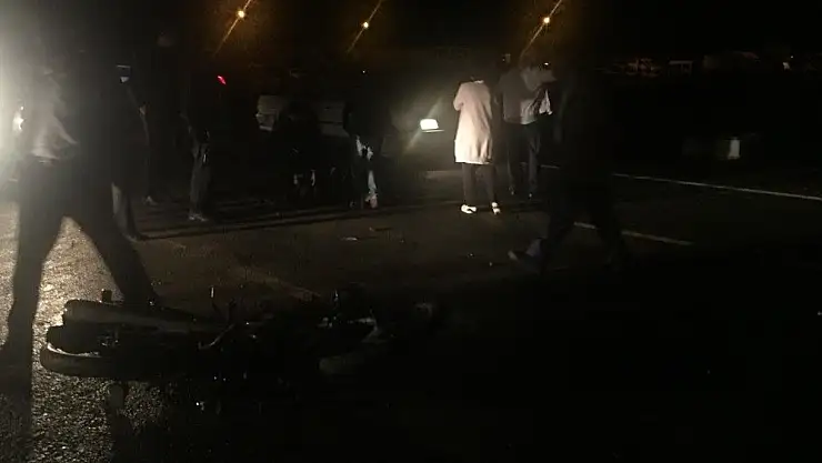 'Otomobil ile motosiklet çarpıştı: 1 yaralı'