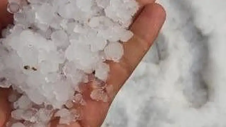 'Adıyaman´da dolu etkili oldu'