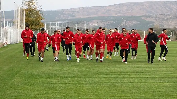 'Tamer Tuna: ''9 haftada 10 puan bizim mutlu etmedi'''
